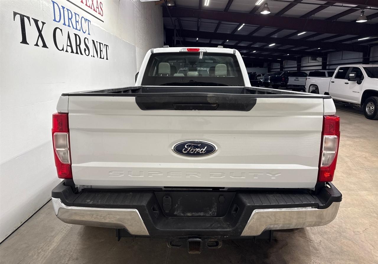 Ford F-350 SD Platinum Crew Cab Long Box 4WD DRW 2022