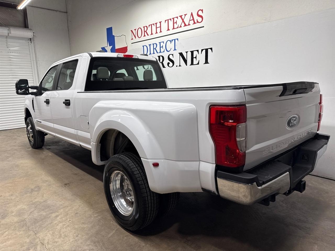 Ford F-350 SD Platinum Crew Cab Long Box 4WD DRW 2022