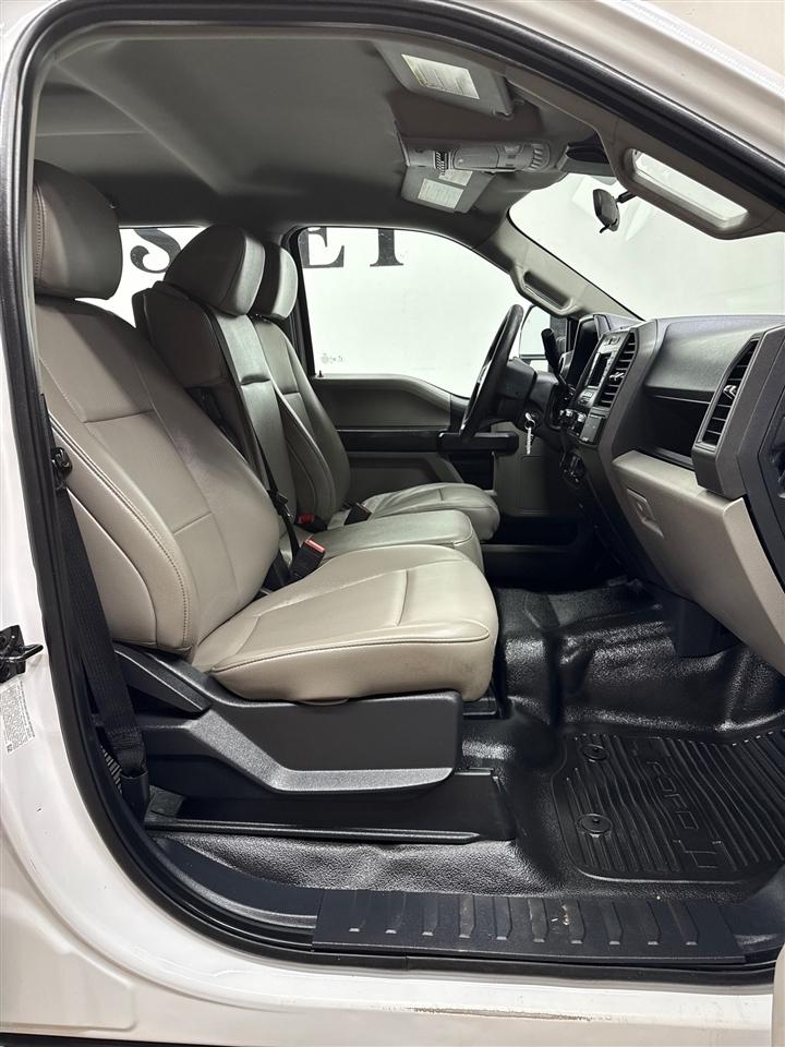 Ford F-350 SD Platinum Crew Cab Long Box 4WD DRW 2022