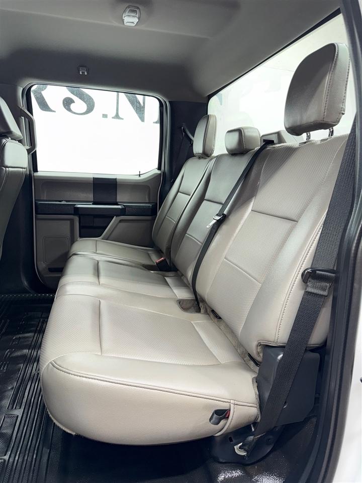 Ford F-350 SD Platinum Crew Cab Long Box 4WD DRW 2022