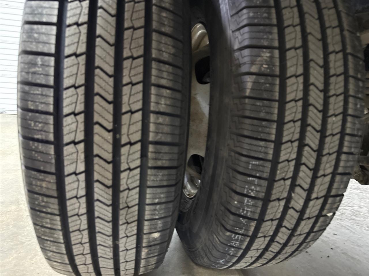 Ford F-350 SD Platinum Crew Cab Long Box 4WD DRW 2022