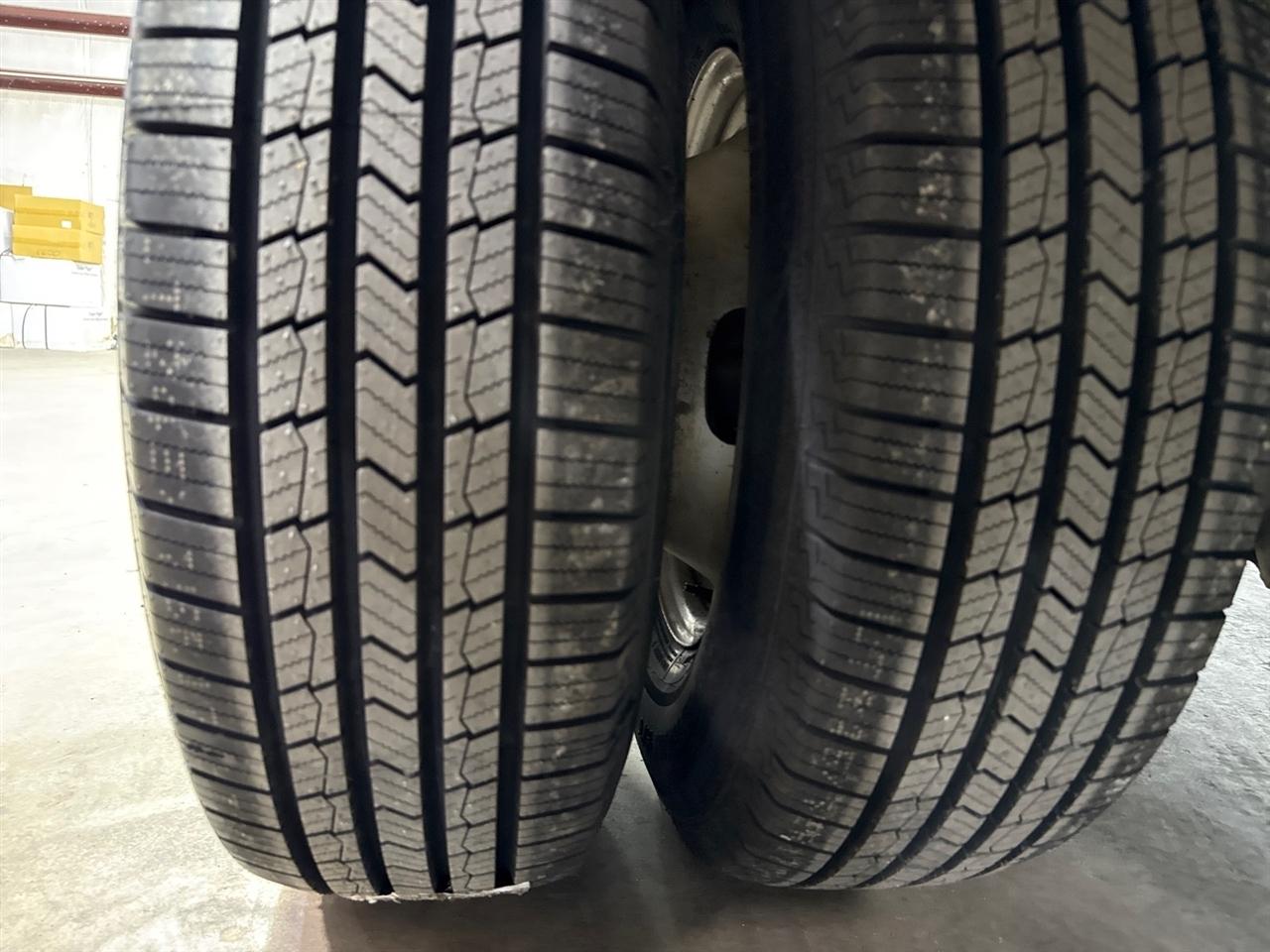 Ford F-350 SD Platinum Crew Cab Long Box 4WD DRW 2022