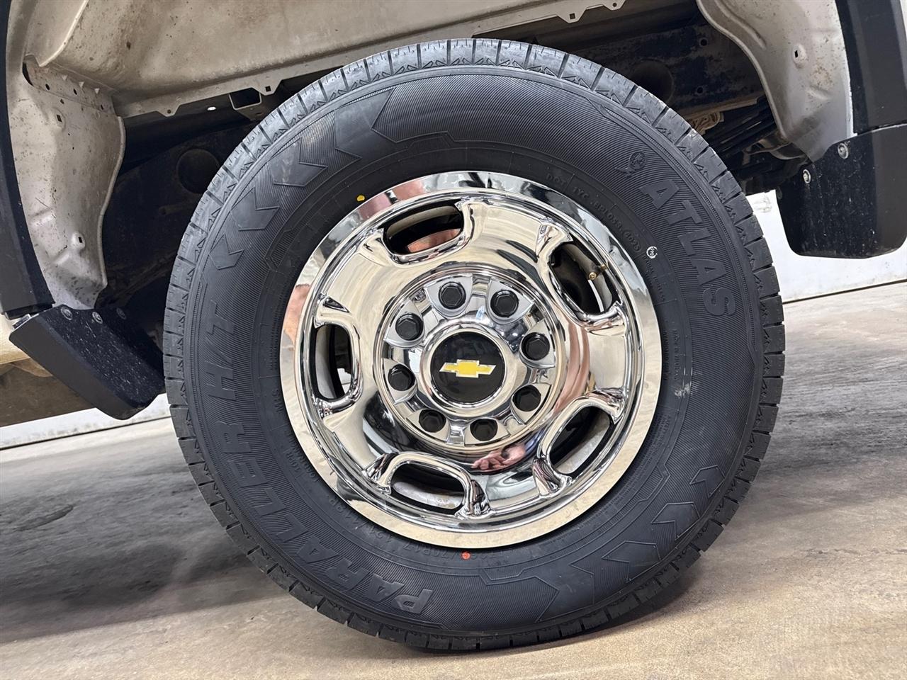 Chevrolet Silverado 2500HD Work Truck Double Cab Long Box 4WD 2023