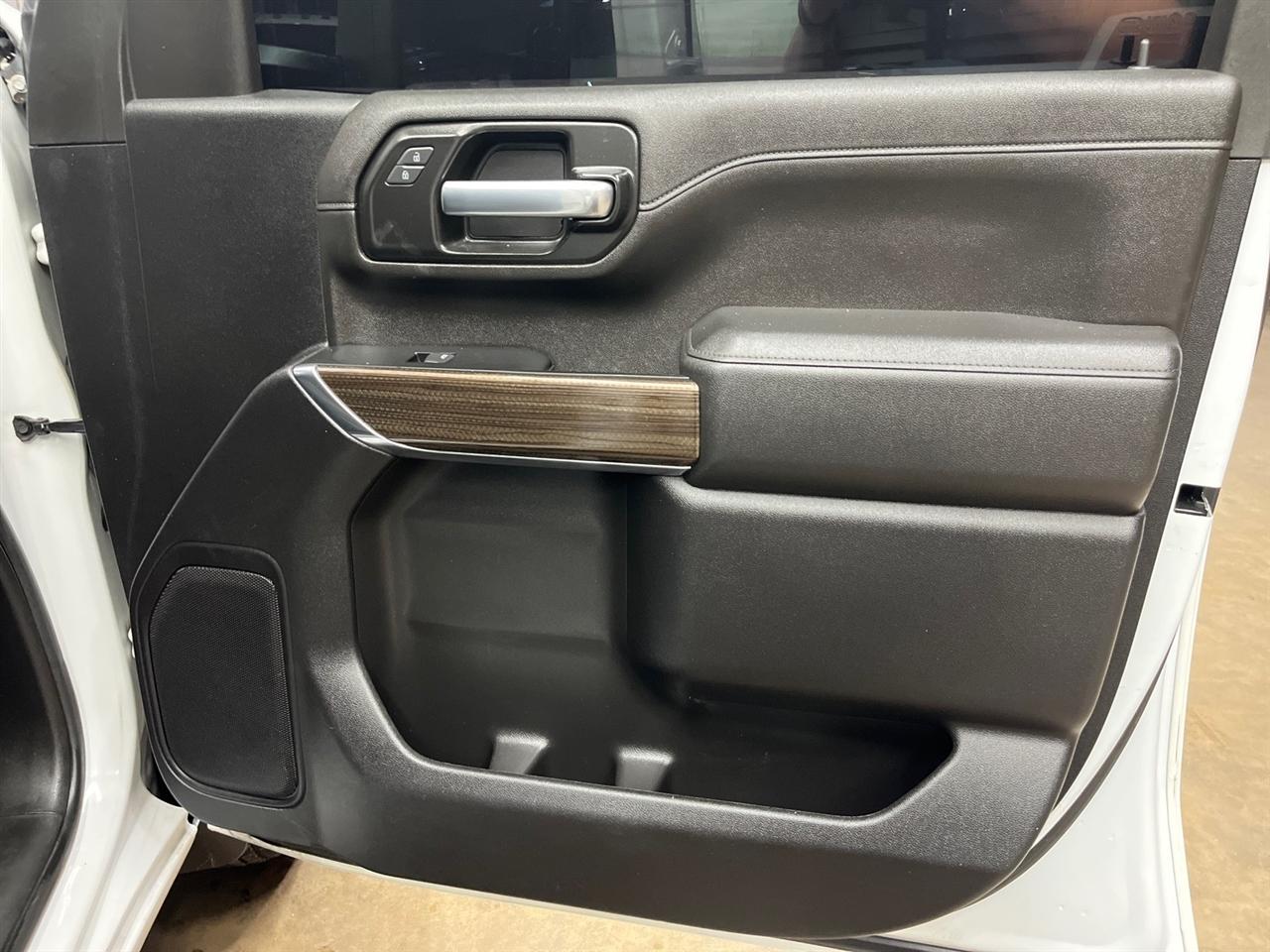 Chevrolet Silverado 3500HD LT Crew Cab 4WD 2023