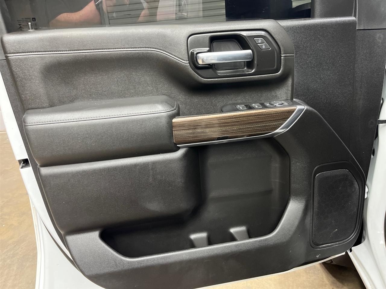 Chevrolet Silverado 3500HD LT Crew Cab 4WD 2023