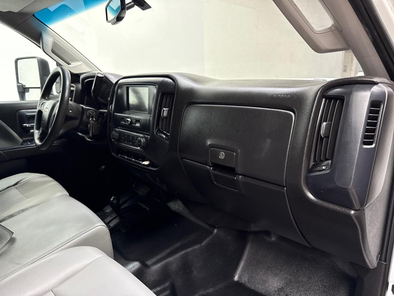 Chevrolet Silverado 2500HD Work Truck Crew Cab Short Box 4WD 2019