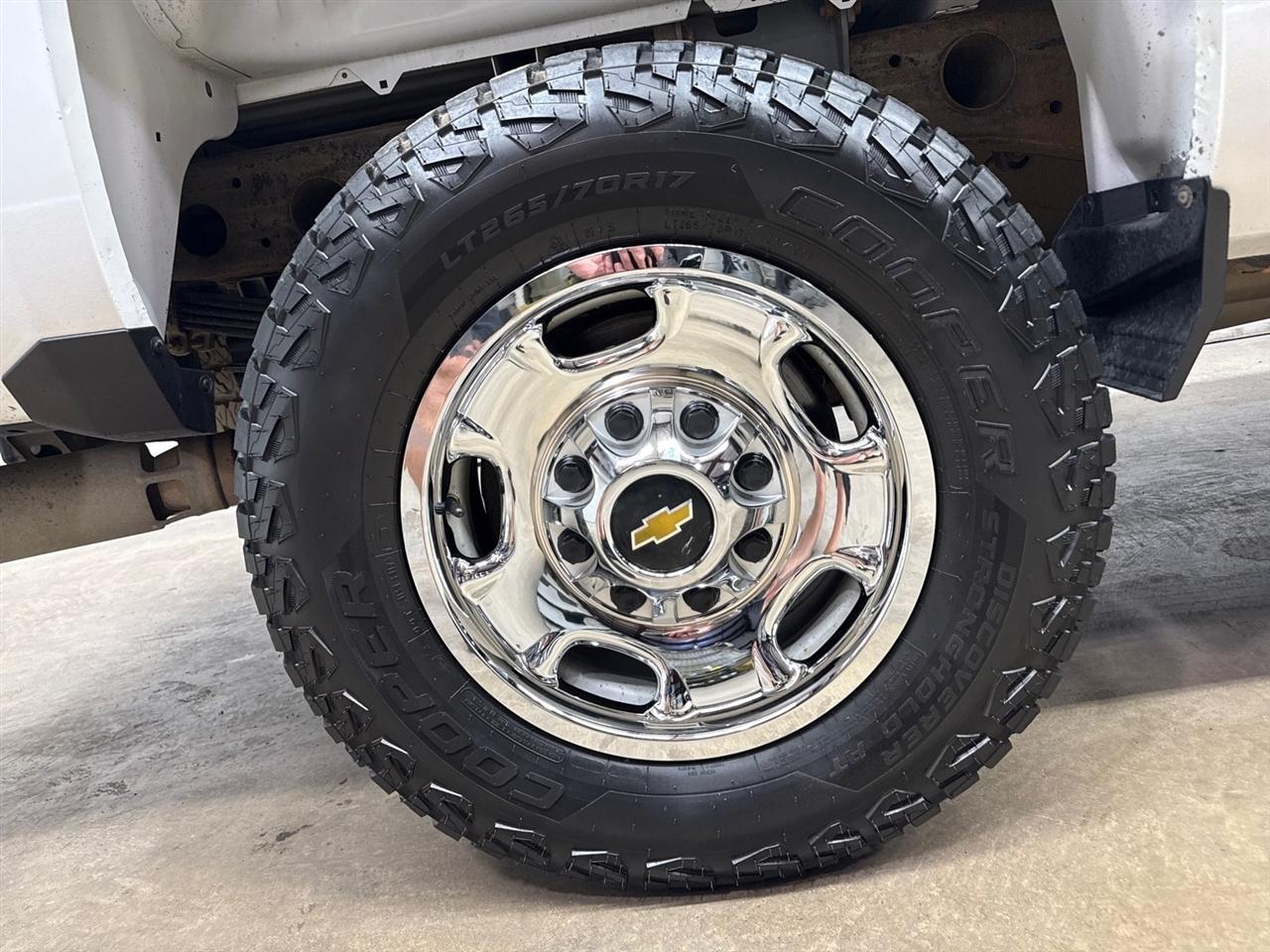 Chevrolet Silverado 2500HD Work Truck Crew Cab Long Box 4WD 2019