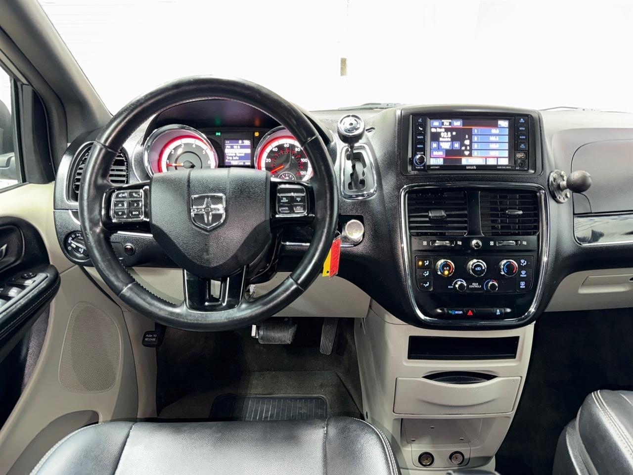 Dodge Grand Caravan SXT 2017