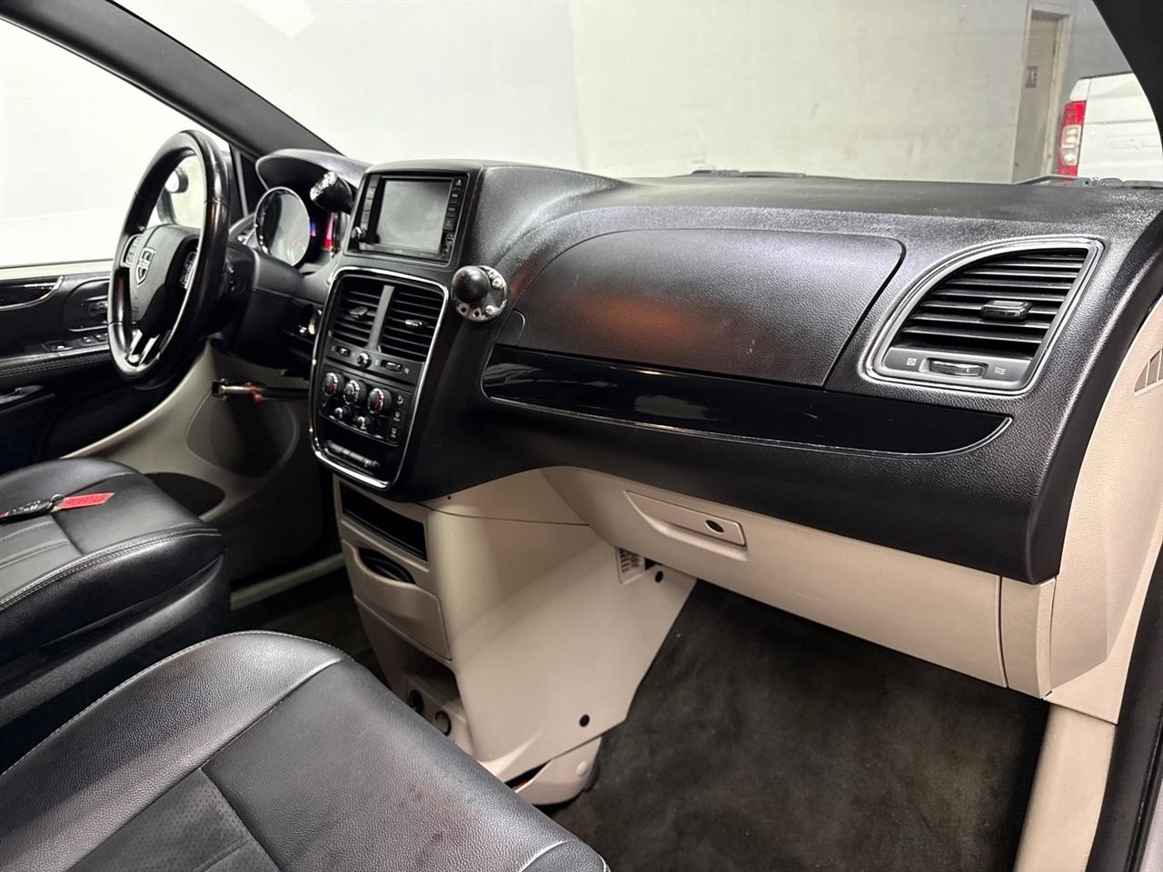 Dodge Grand Caravan SXT 2017