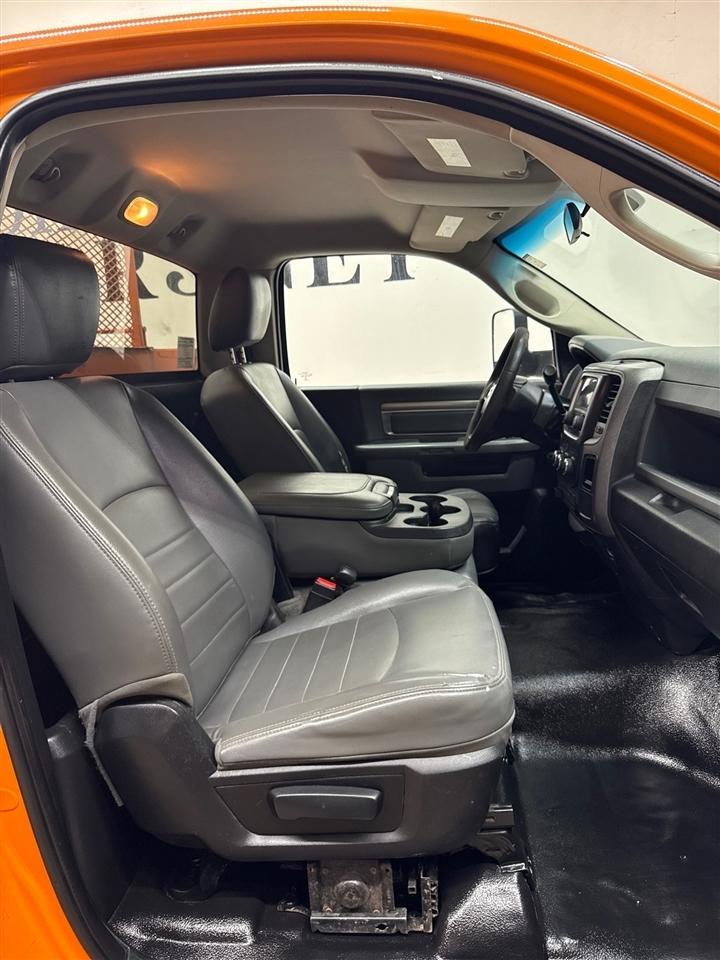 RAM 3500 Regular Cab 2WD LWB DRW 2017