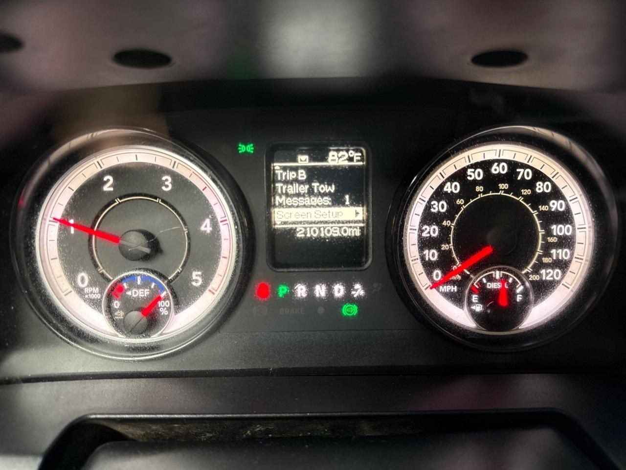 RAM 3500 Regular Cab 2WD LWB DRW 2017