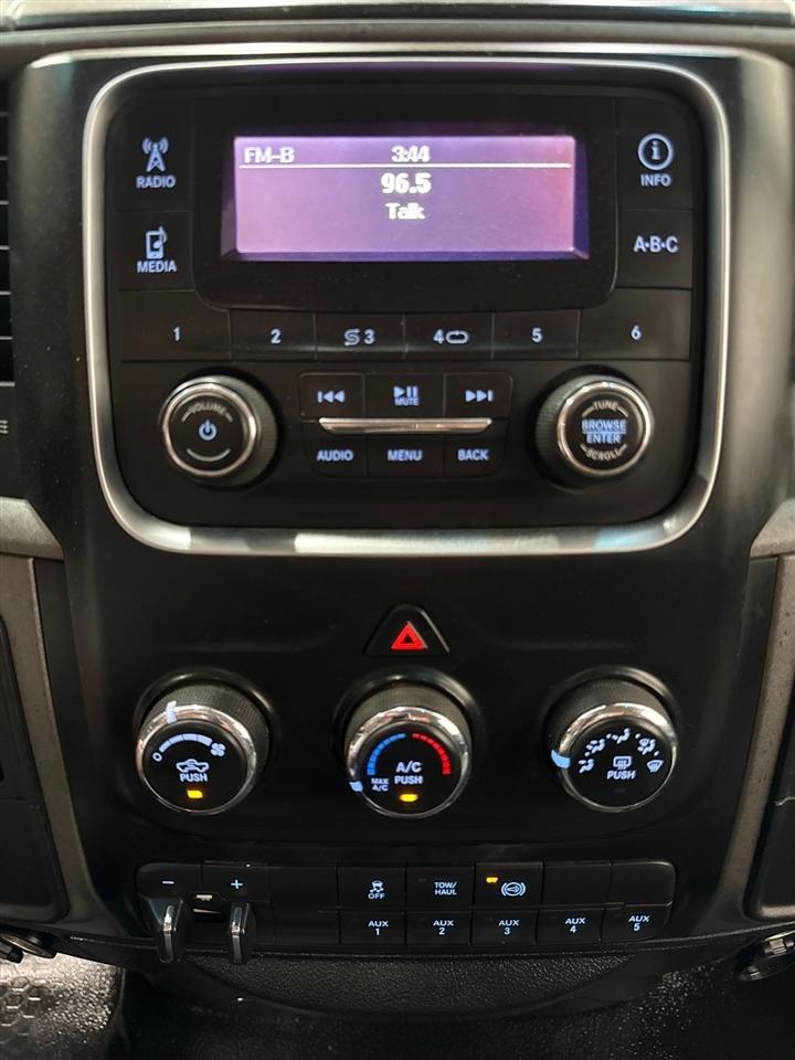 RAM 3500 Regular Cab 2WD LWB DRW 2017