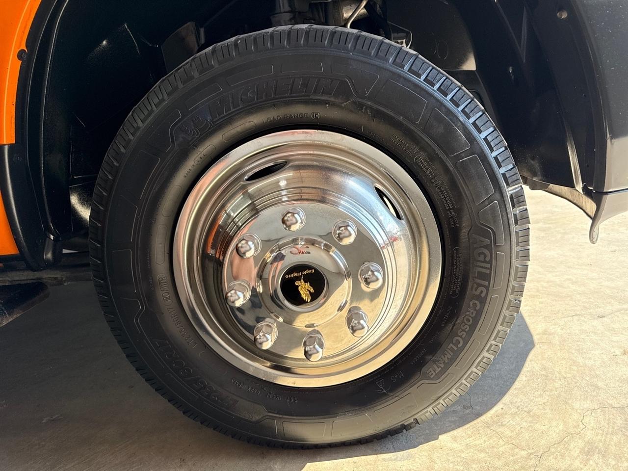 RAM 3500 Regular Cab 2WD LWB DRW 2017