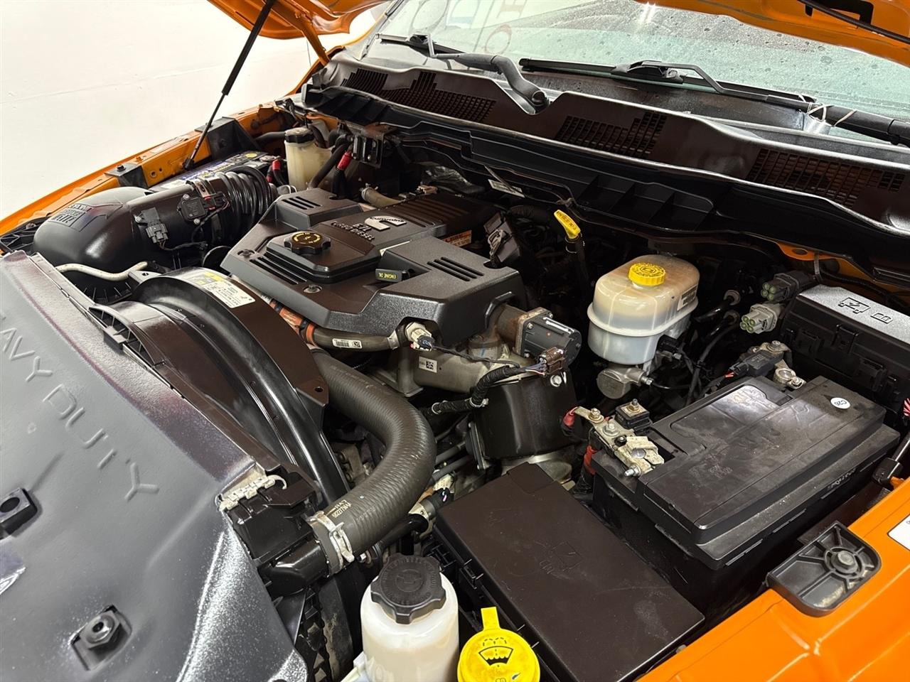 RAM 3500 Regular Cab 2WD LWB DRW 2017