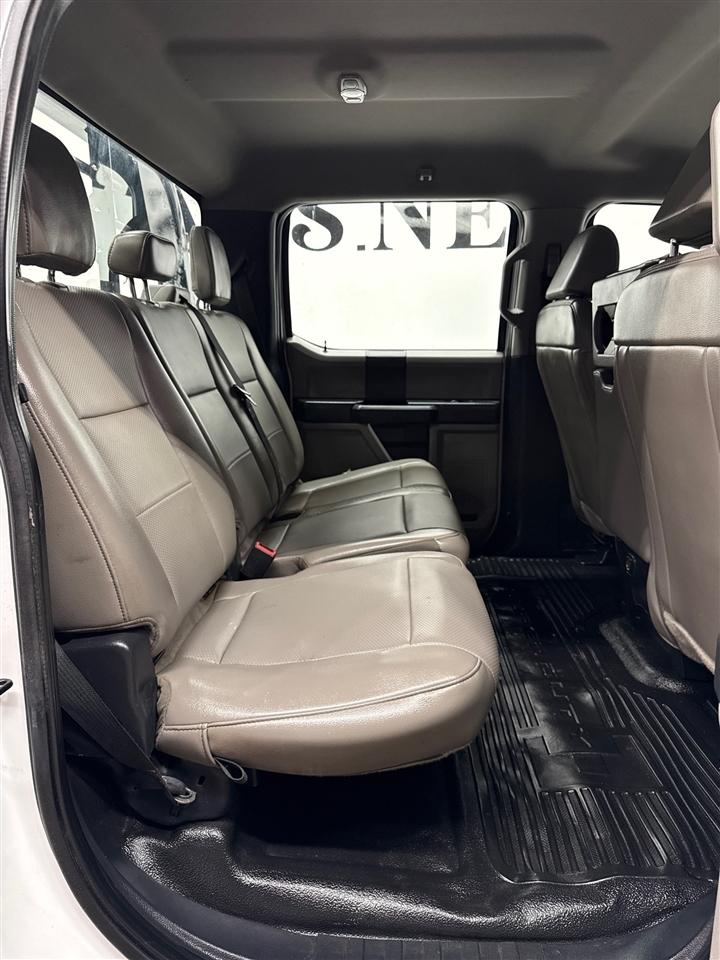 Ford F-350 SD XL Crew Cab Long Bed DRW 4WD 2022