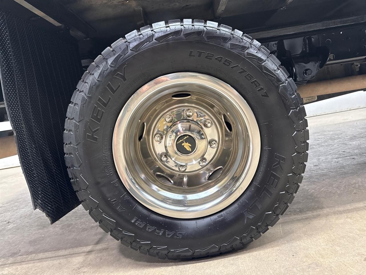 Ford F-350 SD XL Crew Cab Long Bed DRW 4WD 2022