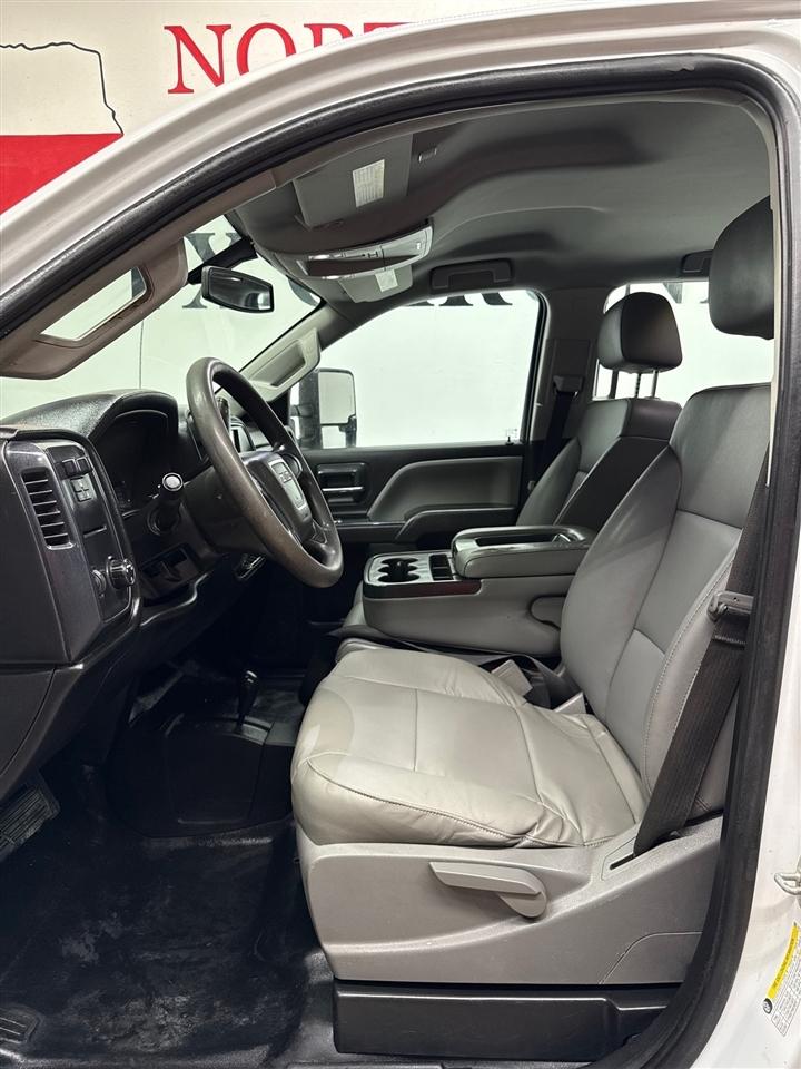 GMC Sierra 2500HD Base Crew Cab 4WD 2019