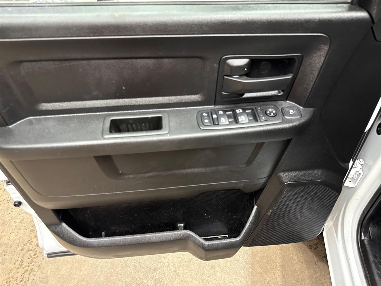 RAM 2500 Tradesman Crew Cab LWB 4WD 2023