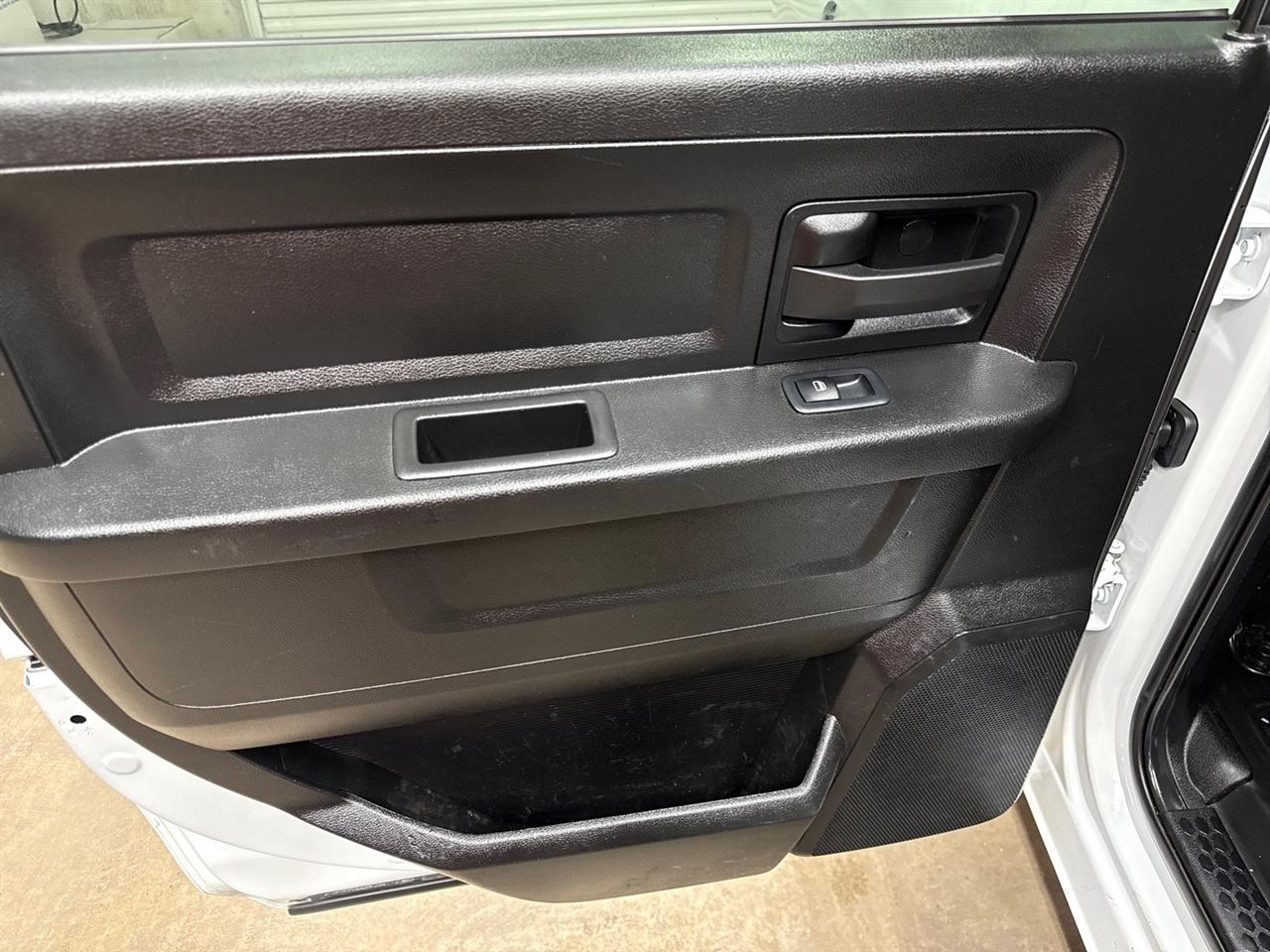 RAM 2500 Tradesman Crew Cab LWB 4WD 2023