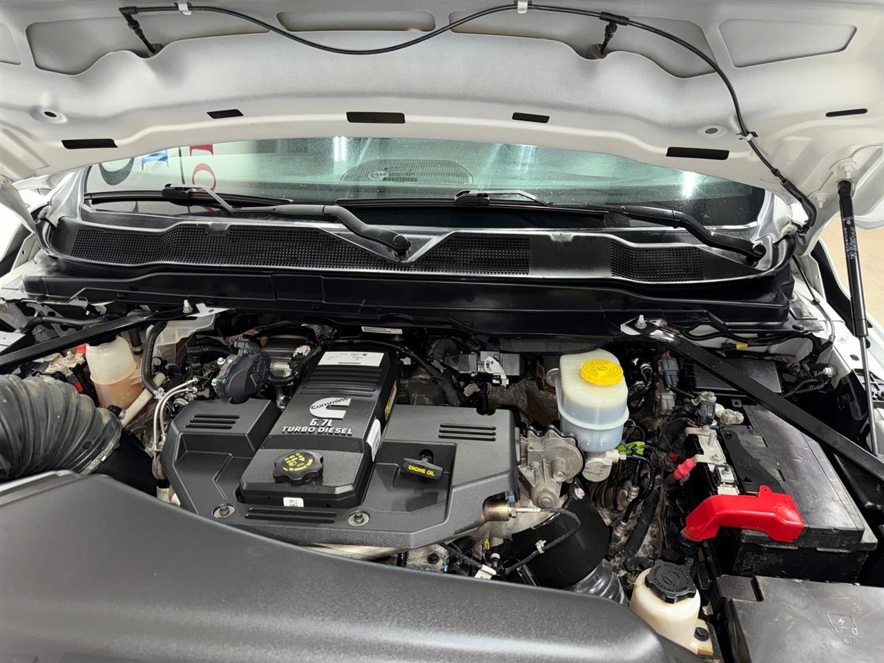 RAM 2500 Tradesman Crew Cab LWB 4WD 2023