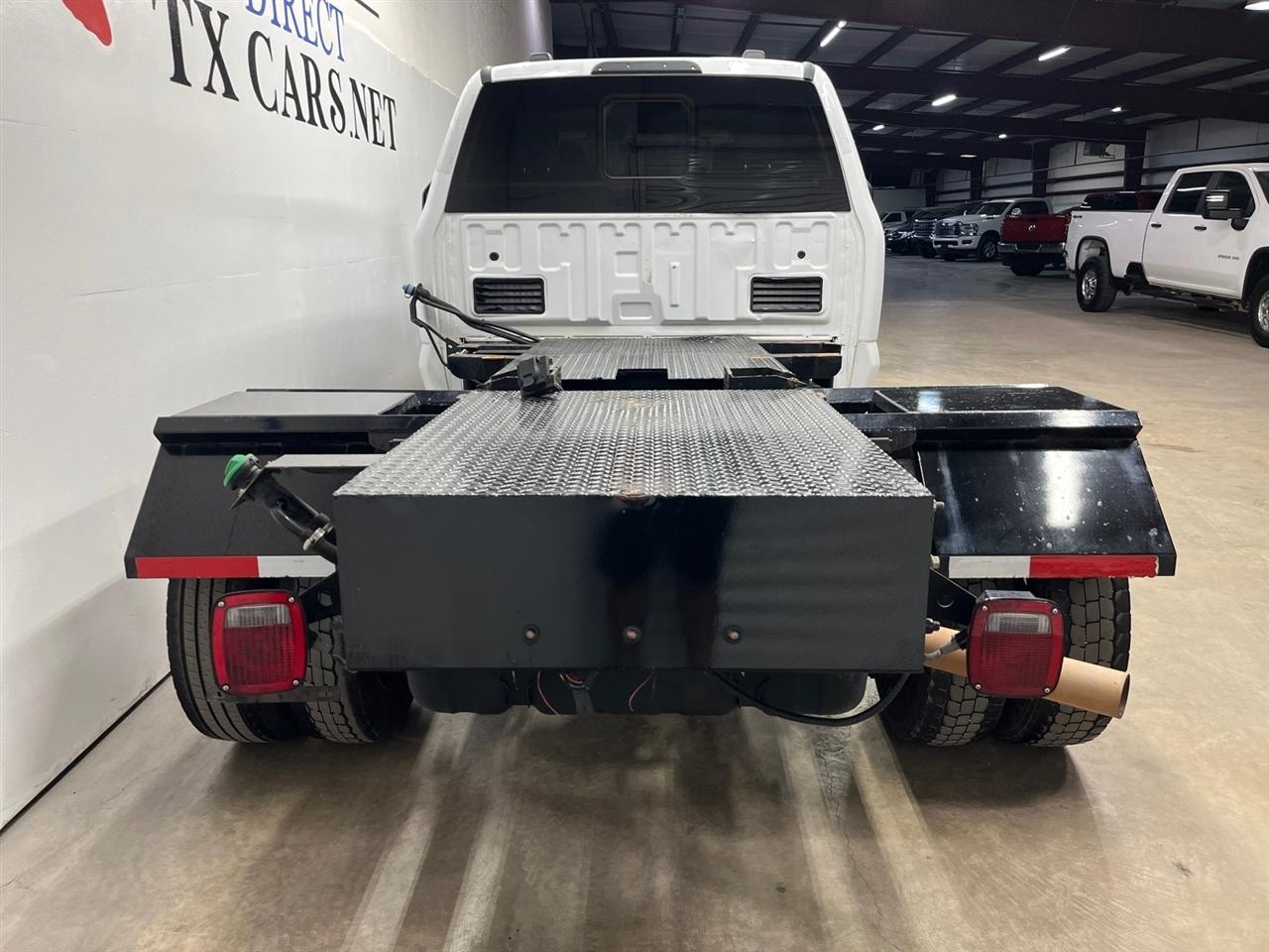 Ford F-550 Crew Cab DRW 4WD 2024