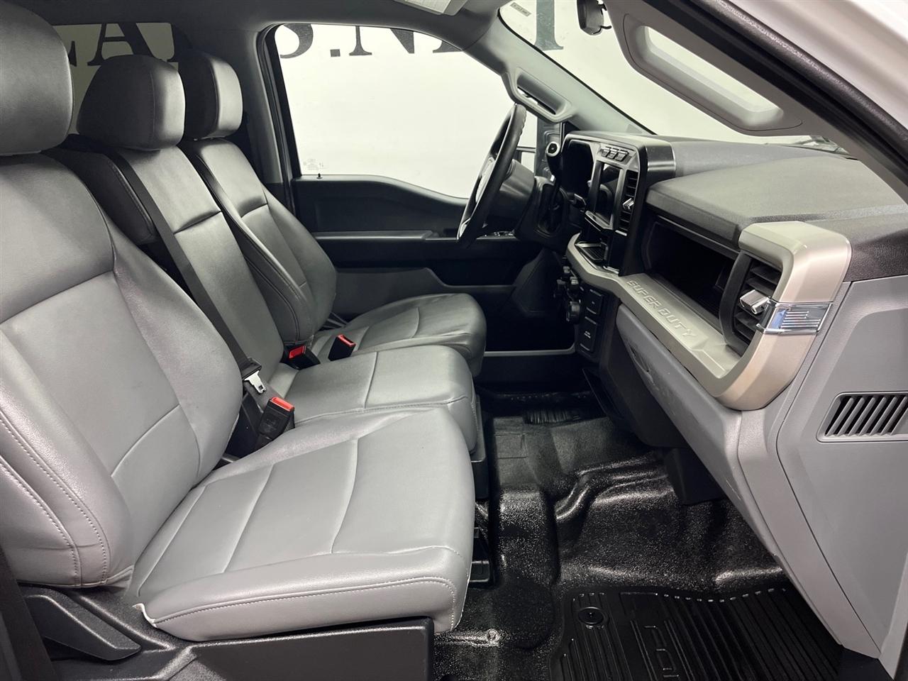 Ford F-550 Crew Cab DRW 4WD 2024