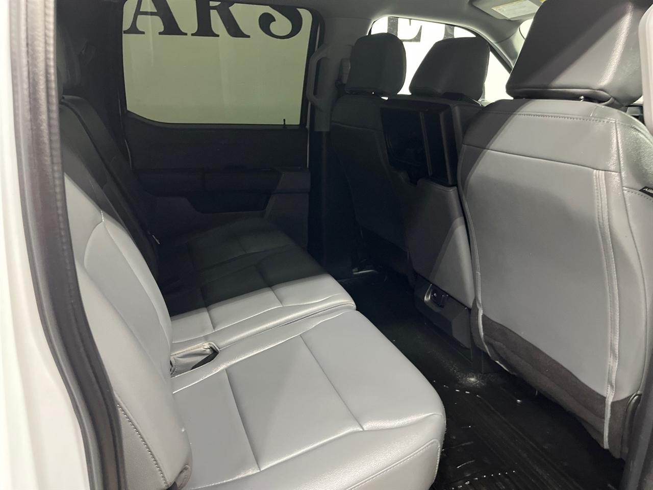 Ford F-550 Crew Cab DRW 4WD 2024