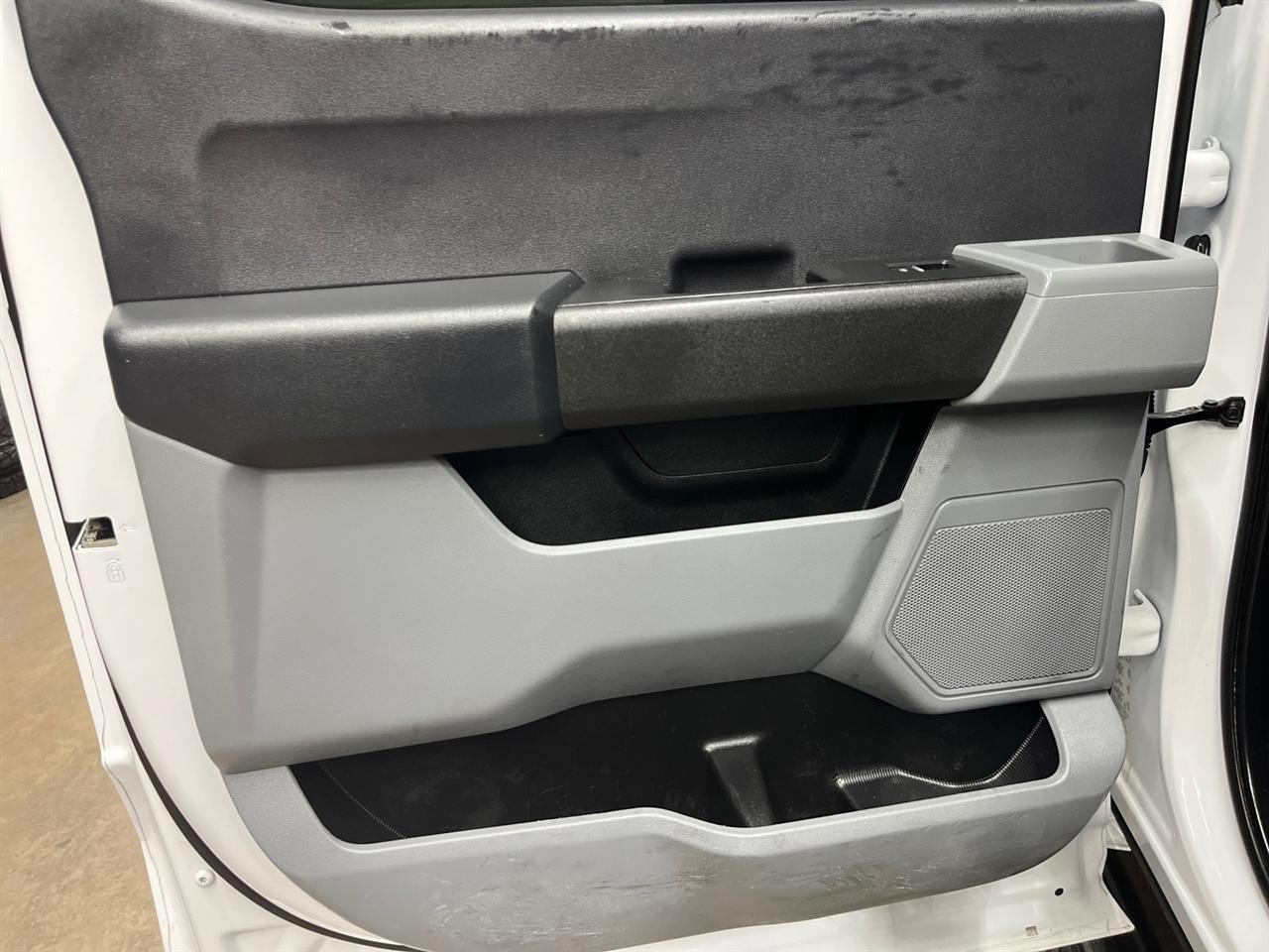 Ford F-550 Crew Cab DRW 4WD 2024
