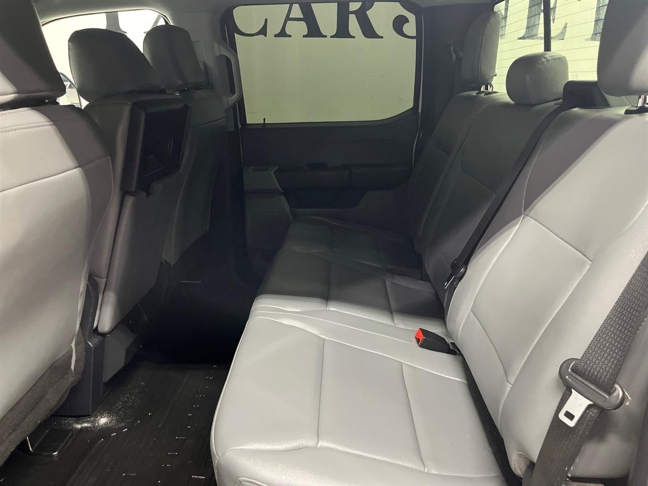 Ford F-550 Crew Cab DRW 4WD 2024