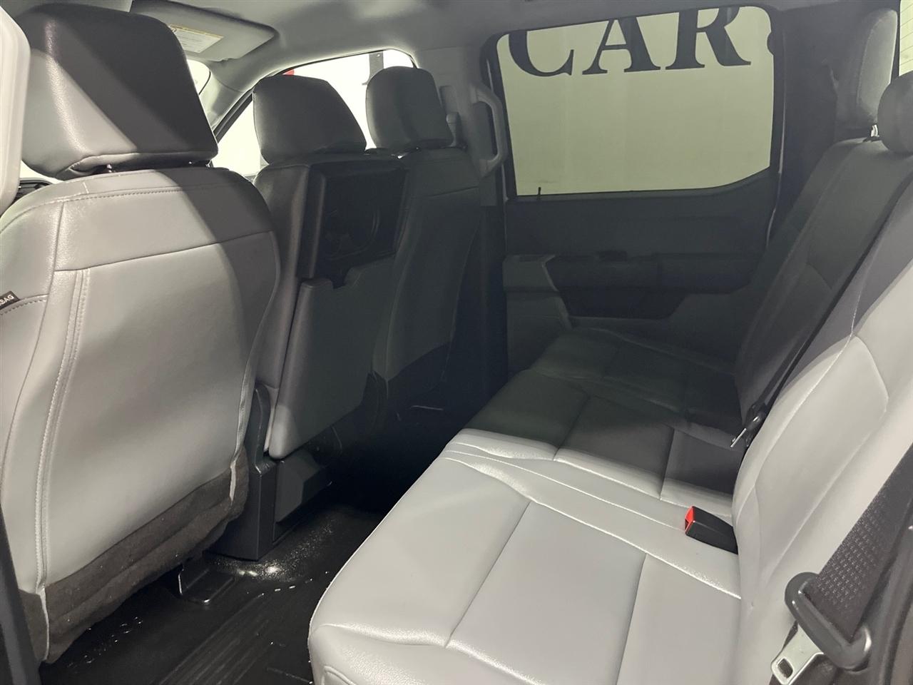 Ford F-550 Crew Cab DRW 4WD 2024
