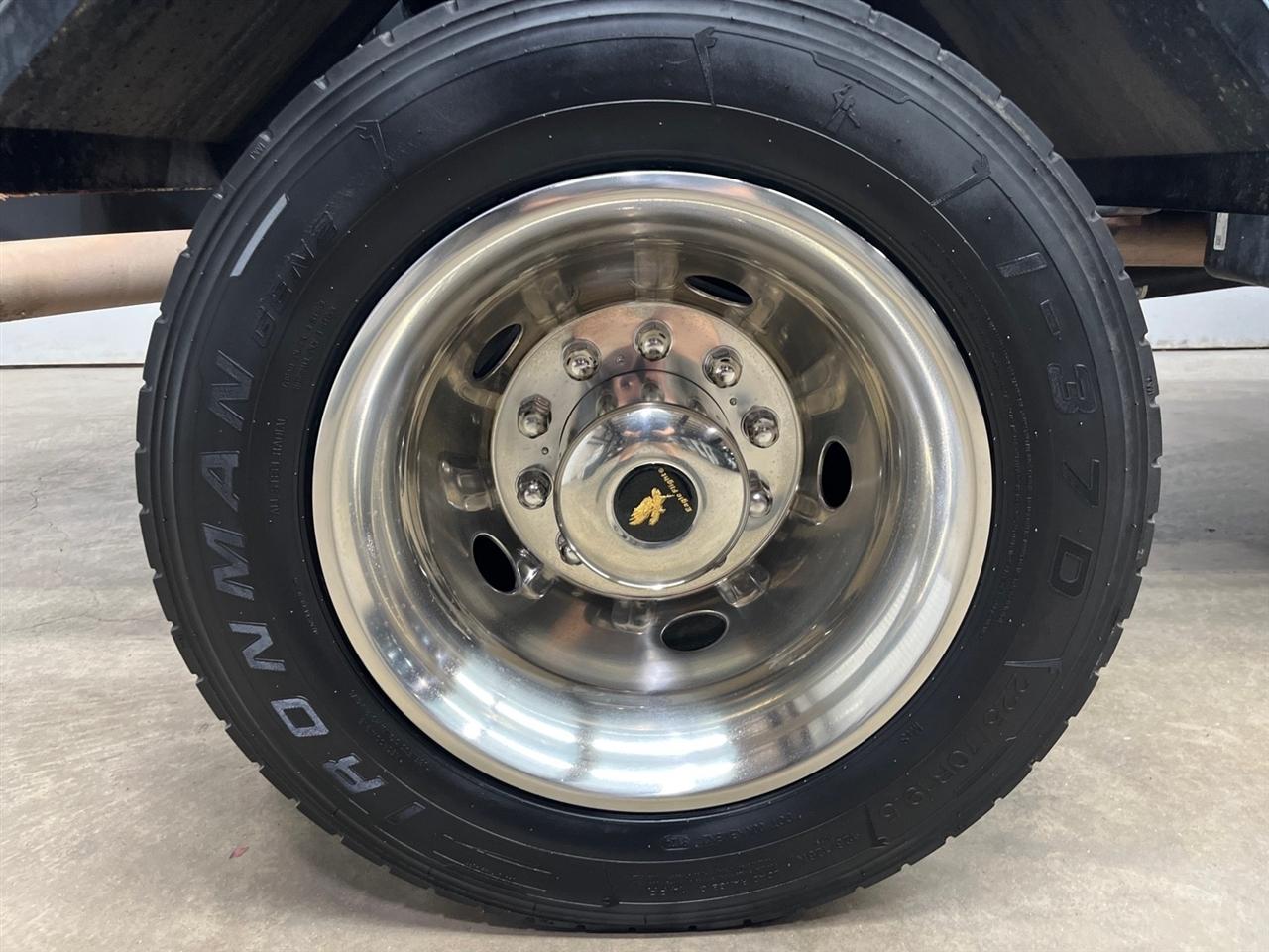 Ford F-550 Crew Cab DRW 4WD 2024