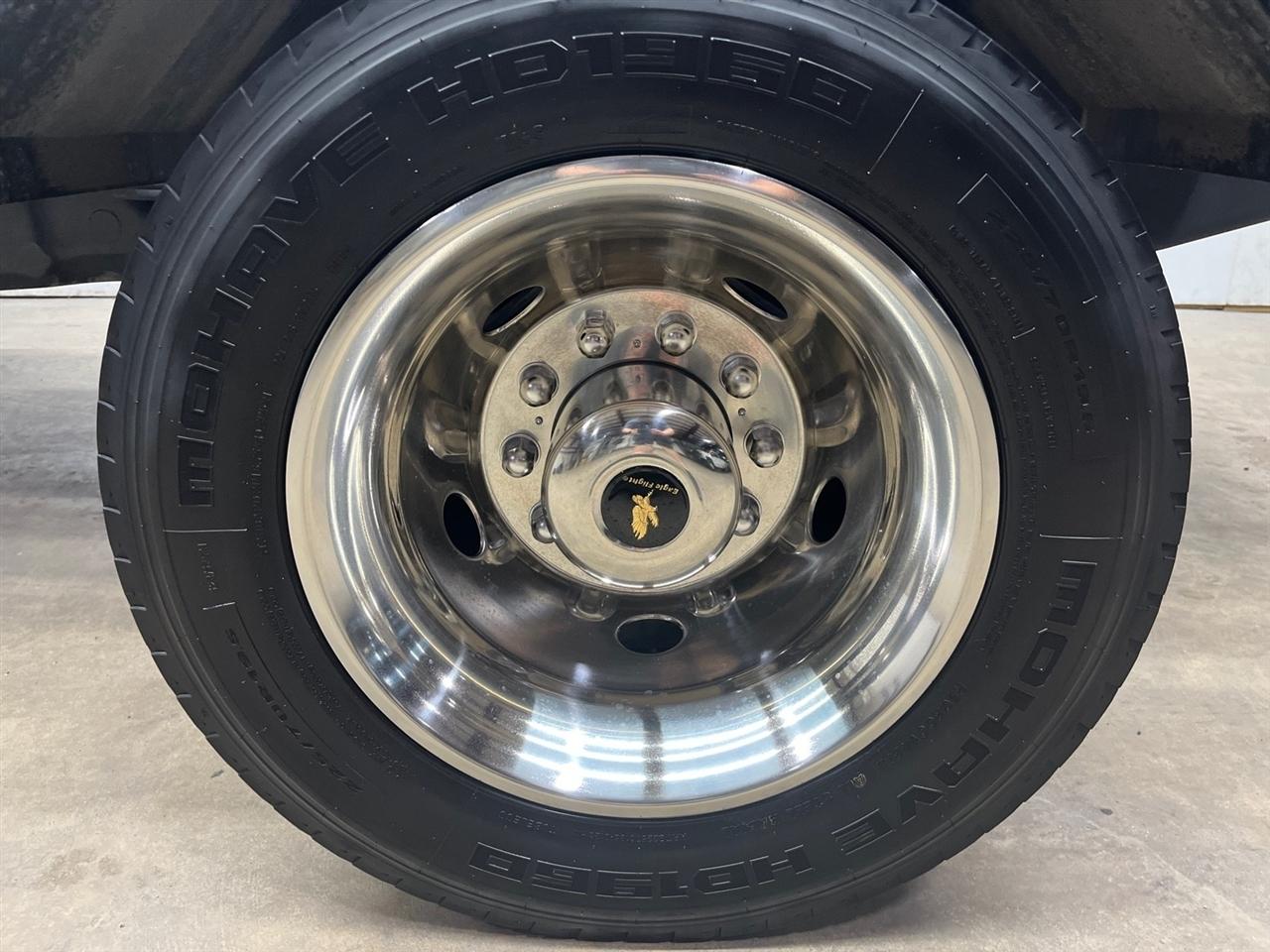 Ford F-550 Crew Cab DRW 4WD 2024