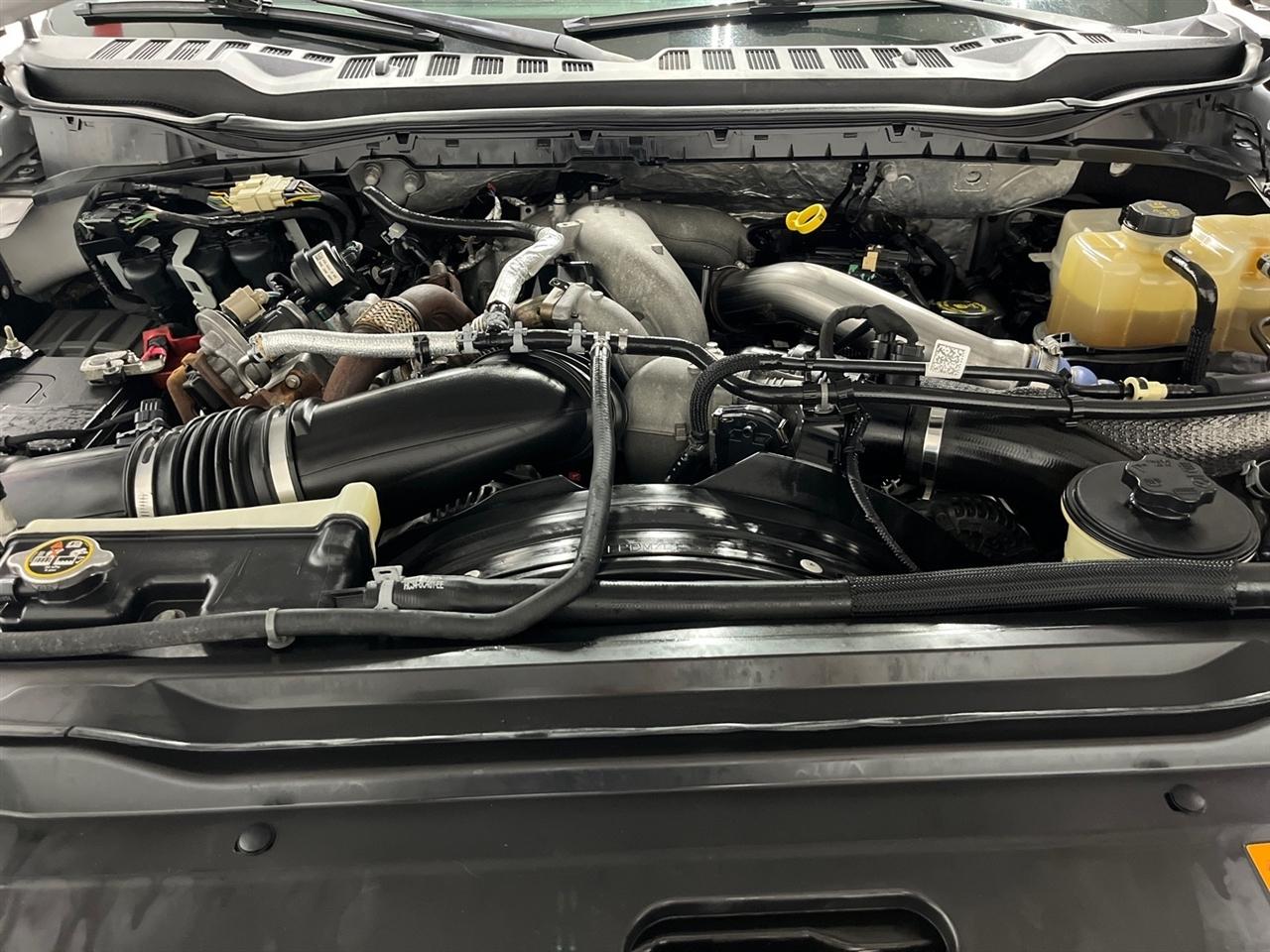 Ford F-550 Crew Cab DRW 4WD 2024