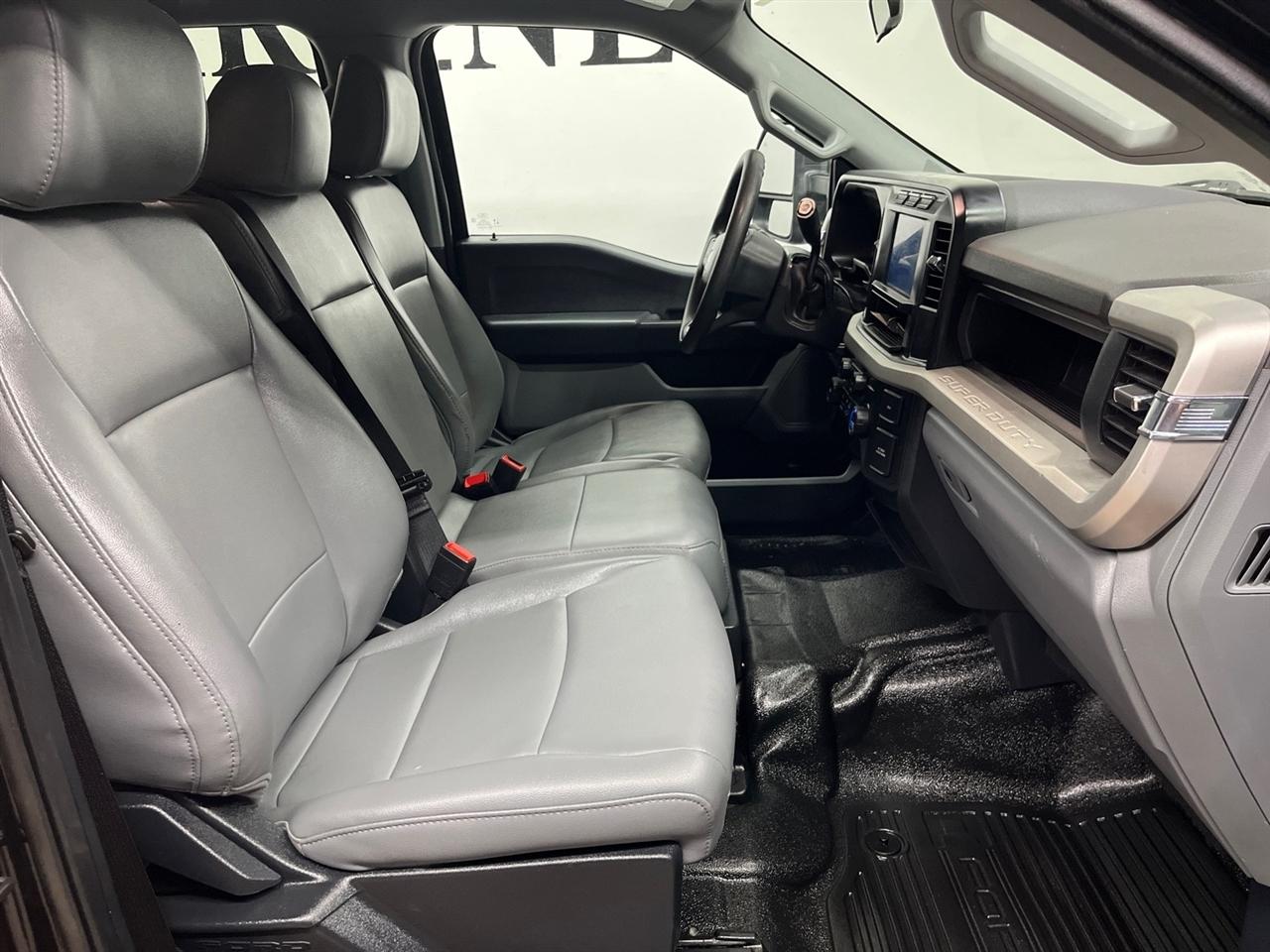 Ford F-550 Crew Cab DRW 4WD 2024