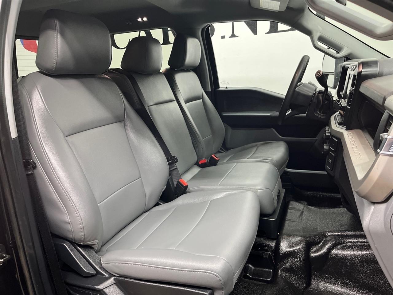 Ford F-550 Crew Cab DRW 4WD 2024