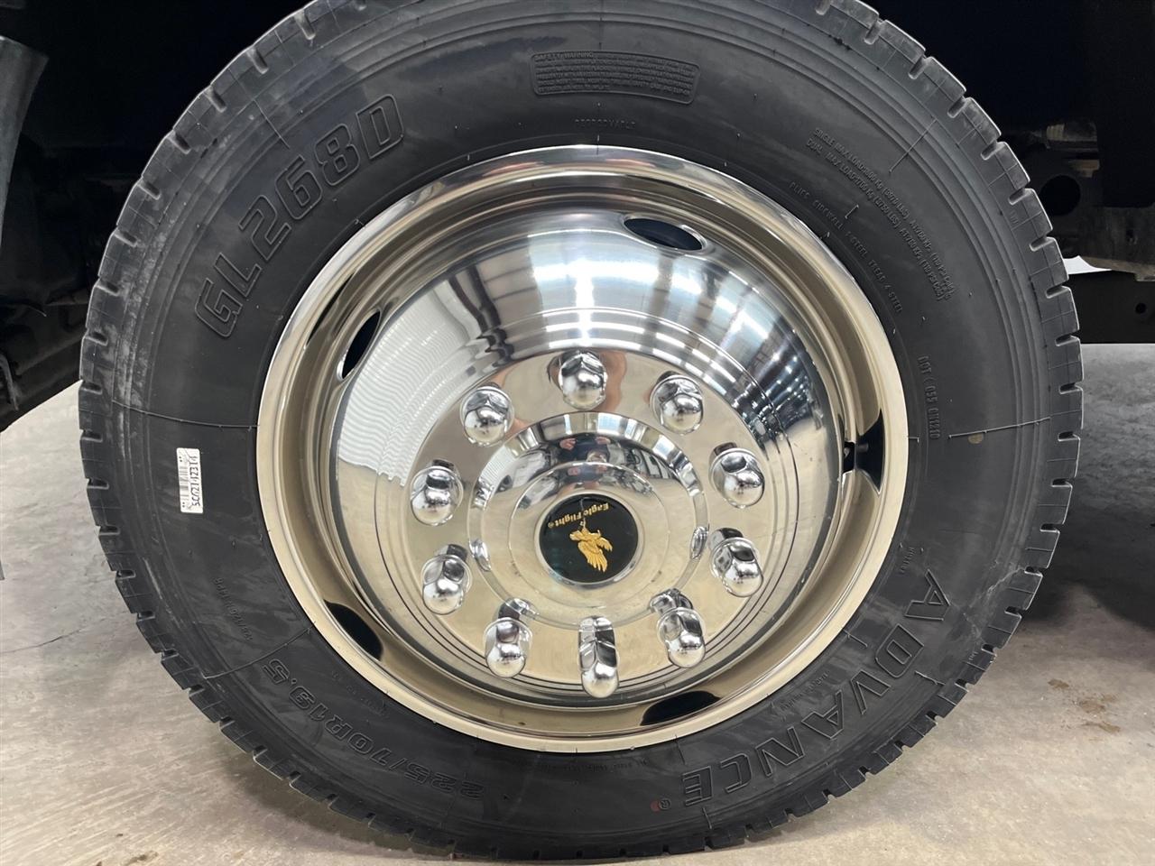 Ford F-550 Crew Cab DRW 4WD 2024