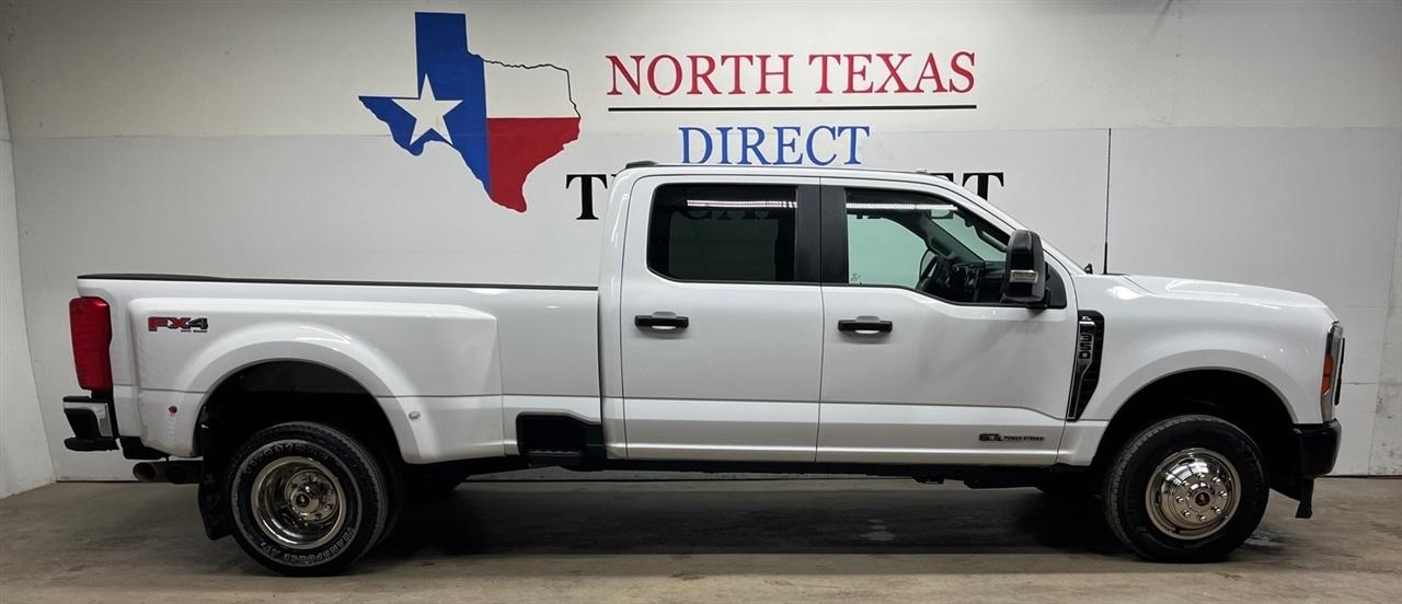 Ford F-350 SD Platinum Crew Cab Long Box 4WD DRW 2023