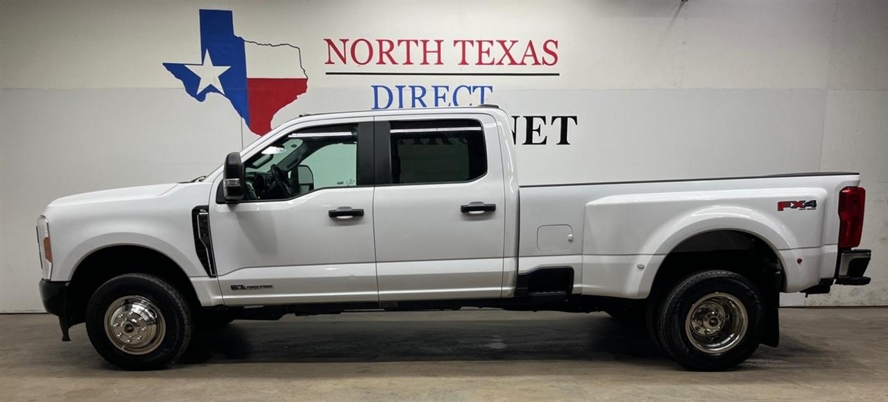 Ford F-350 SD Platinum Crew Cab Long Box 4WD DRW 2023