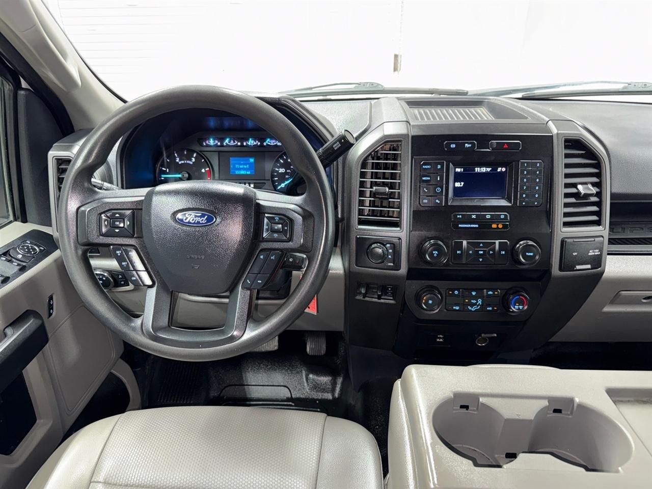 Ford F-550 Crew Cab DRW 4WD 2022