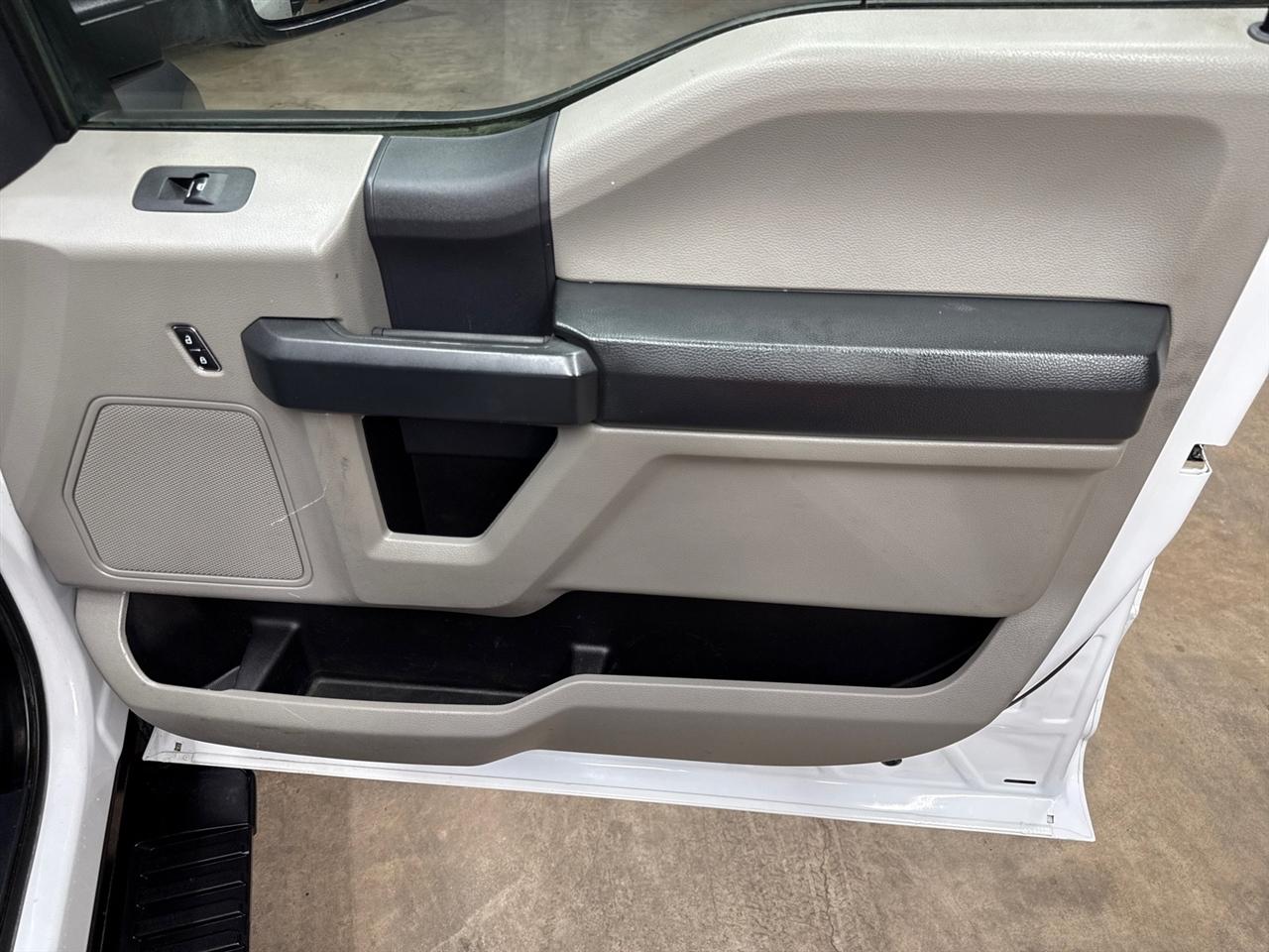 Ford F-550 Crew Cab DRW 4WD 2022