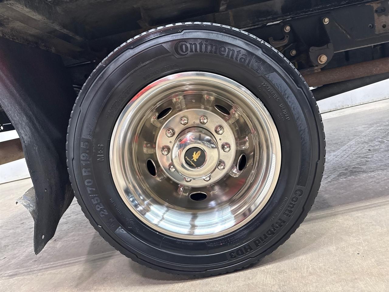 Ford F-550 Crew Cab DRW 4WD 2022