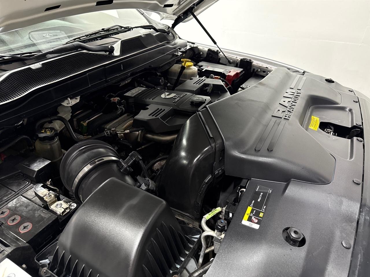 RAM 3500 Crew Cab 4WD DRW 2022