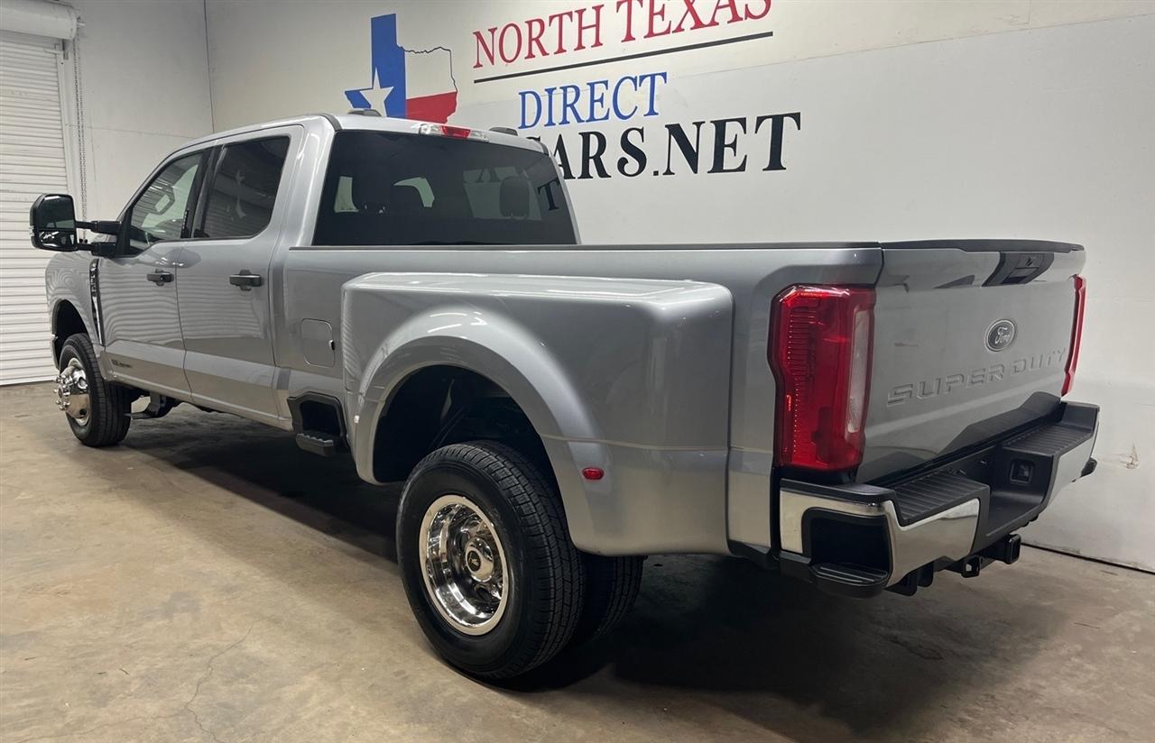 Ford F-350 SD XLT Crew Cab Long Bed DRW 4WD 2024