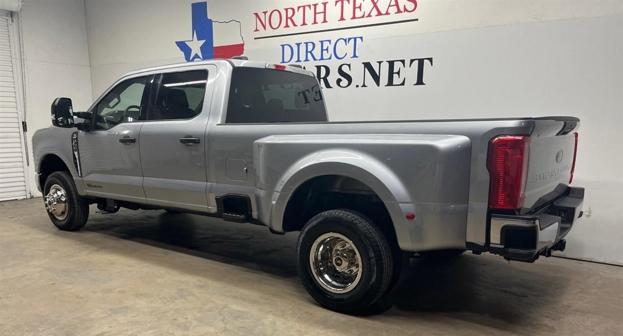Ford F-350 SD XLT Crew Cab Long Bed DRW 4WD 2024