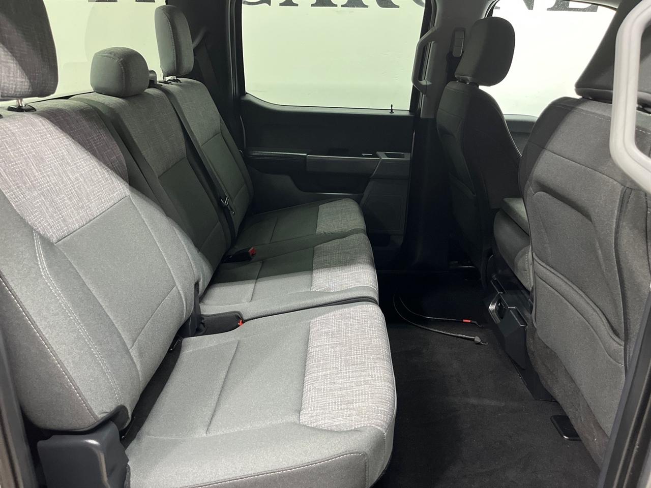 Ford F-350 SD XLT Crew Cab Long Bed DRW 4WD 2024