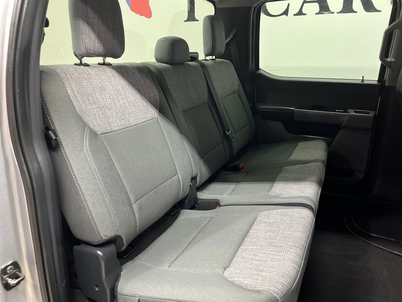 Ford F-350 SD XLT Crew Cab Long Bed DRW 4WD 2024