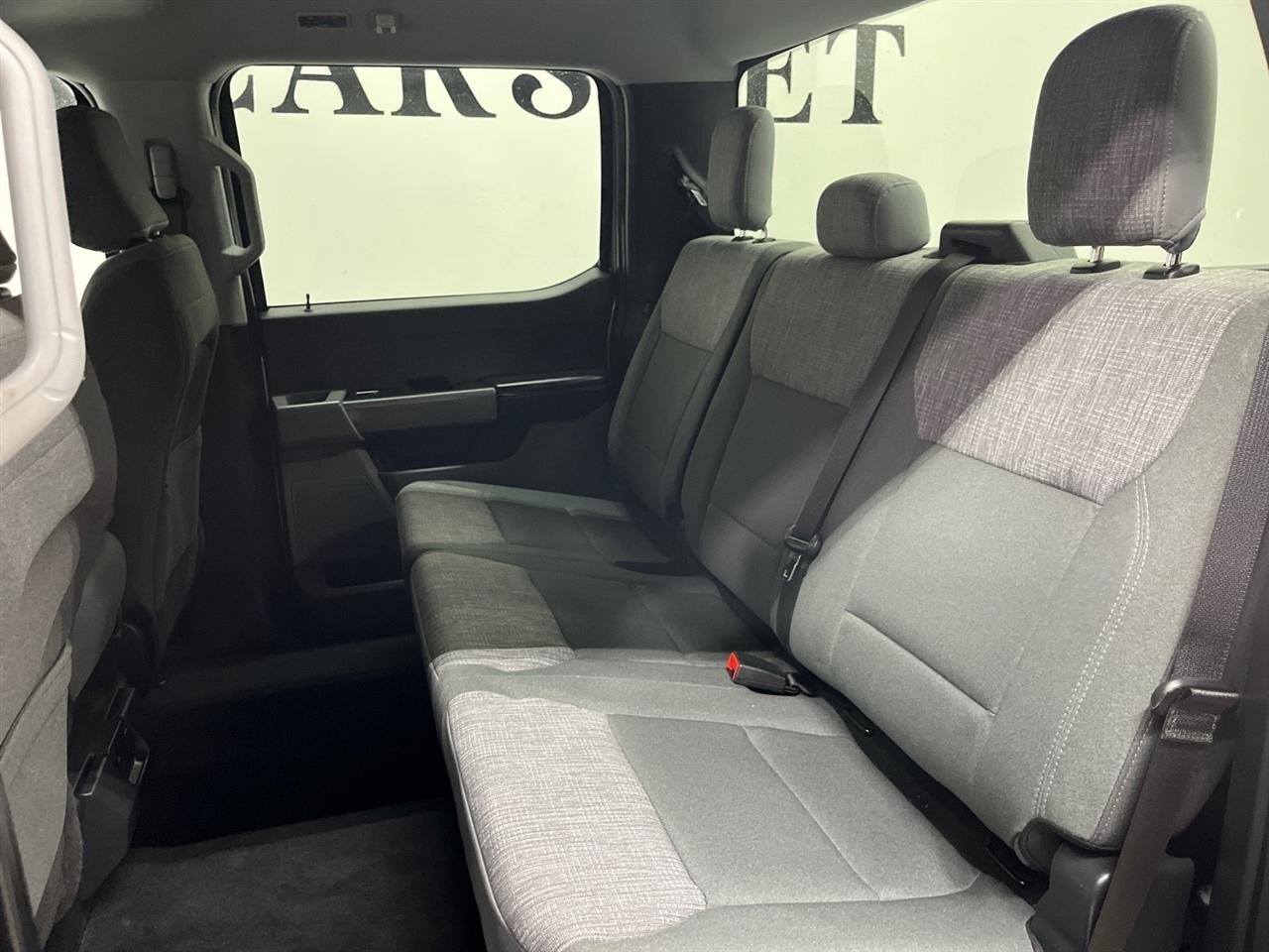 Ford F-350 SD XLT Crew Cab Long Bed DRW 4WD 2024