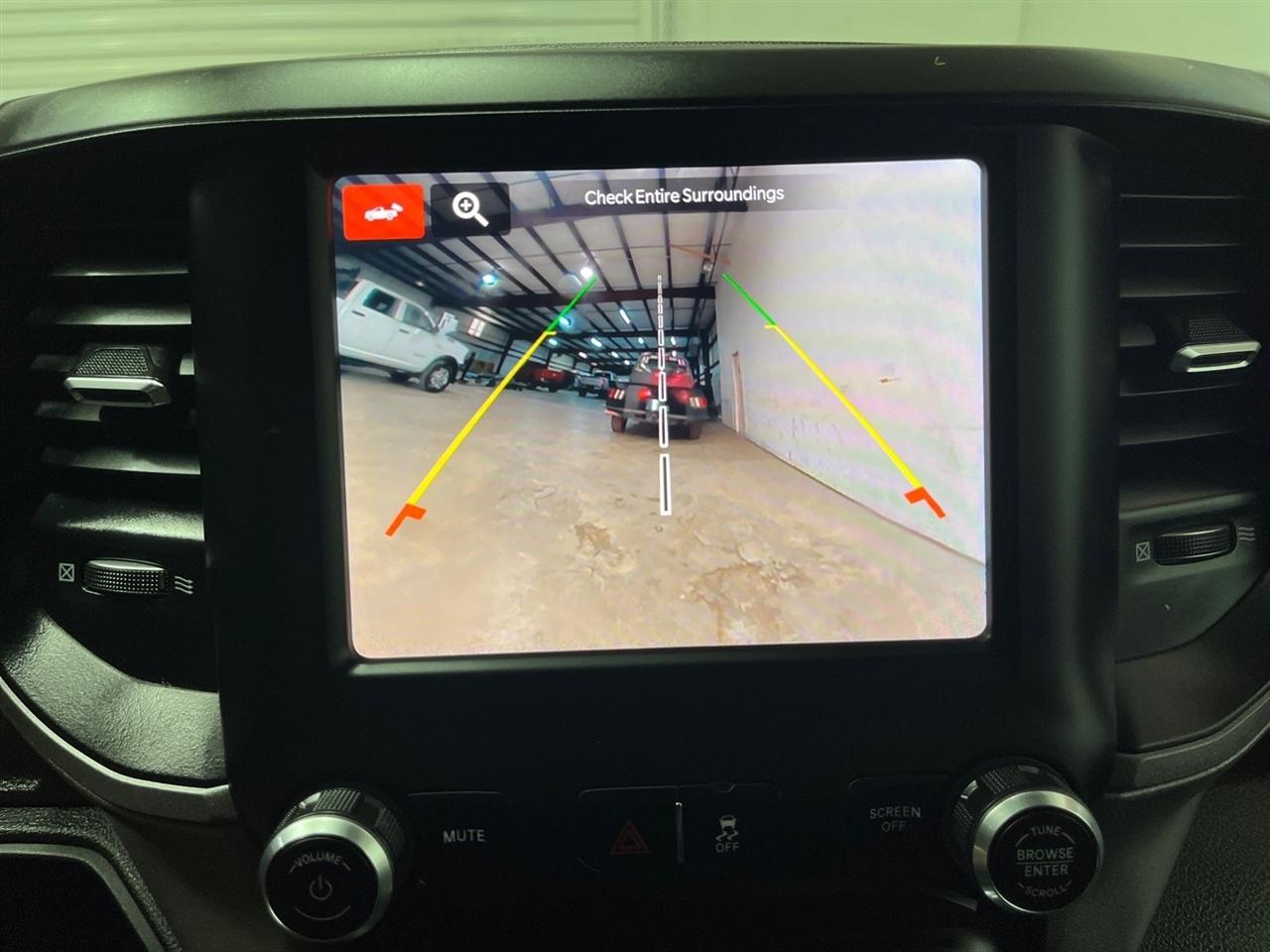 RAM 3500 Tradesman Crew Cab 4WD DRW 2023