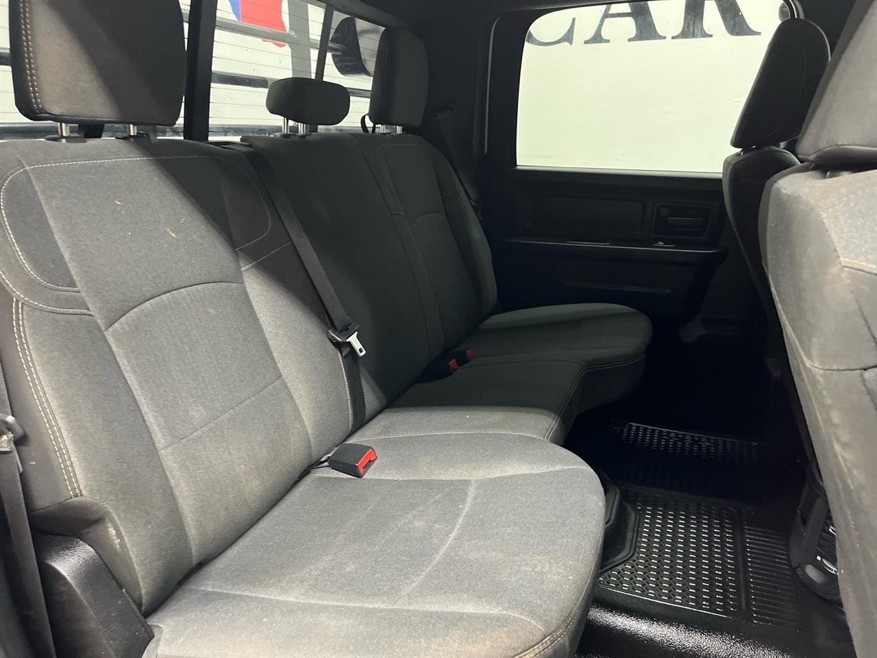 RAM 3500 Tradesman Crew Cab 4WD DRW 2023