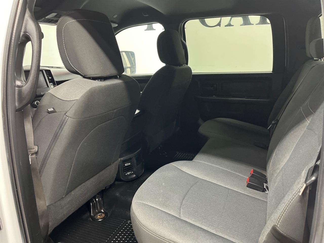 RAM 3500 Tradesman Crew Cab 4WD DRW 2023